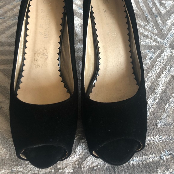 High heels - Picture 2 of 9